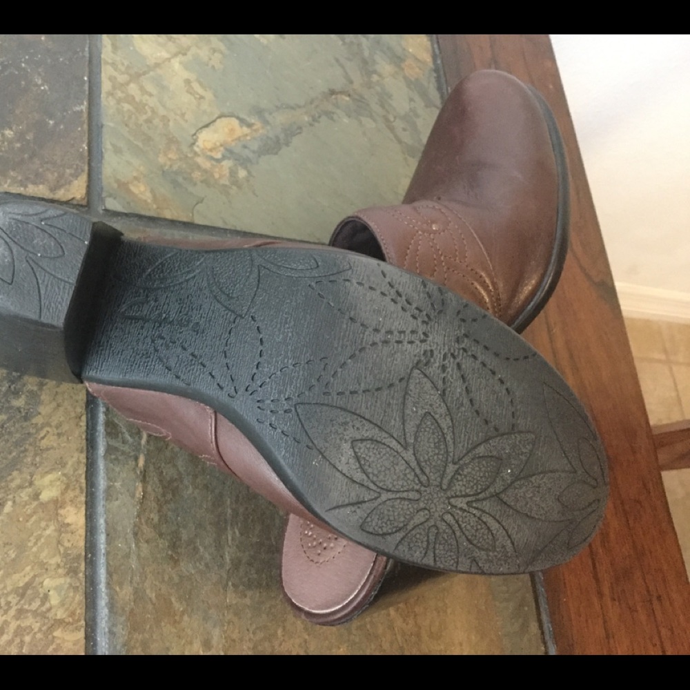 Clarks Clogs - Picture 5 of 5